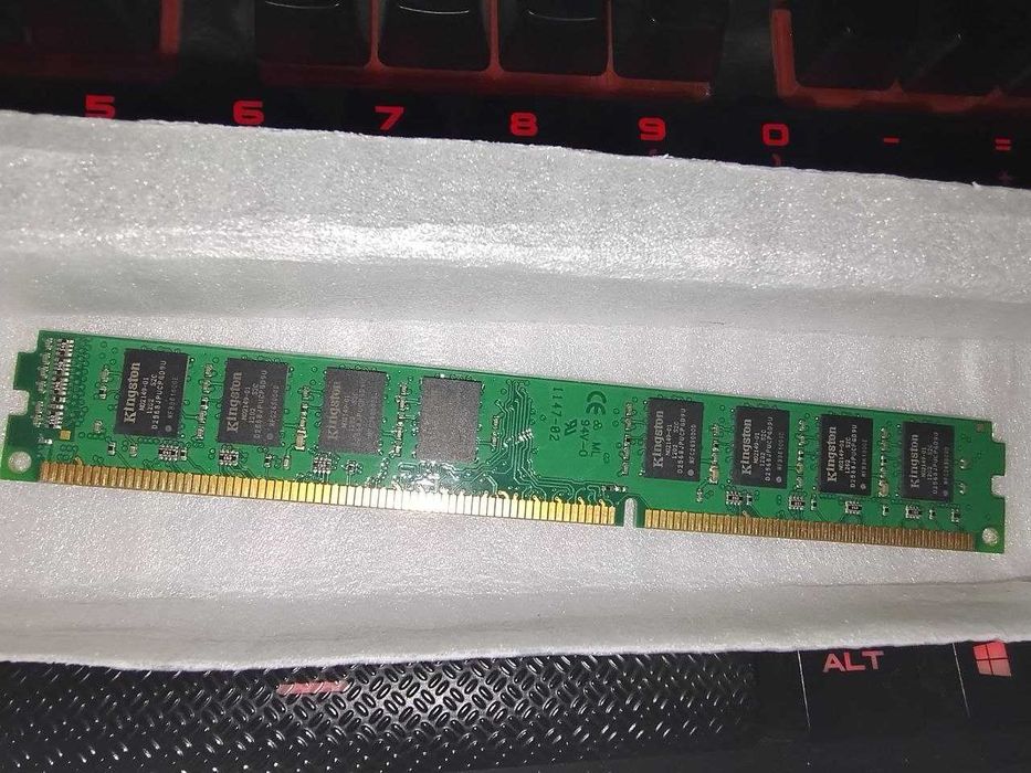 Kingston DDR3 4 Гб 1600 Мгц