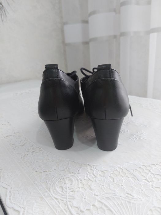 Женская обувь,  в чёрном цвете