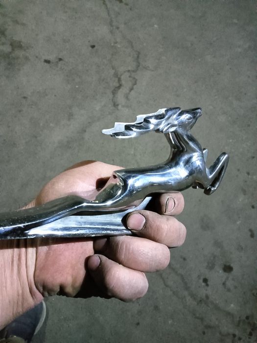 Продам эмблема олень