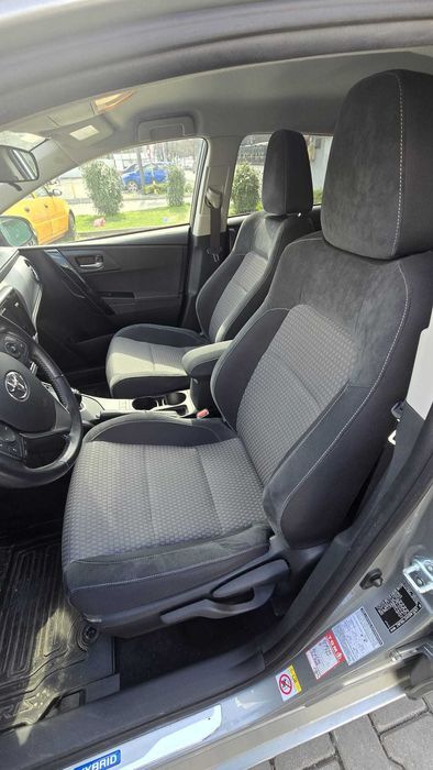 De vanzare Toyota Auris Hybrid