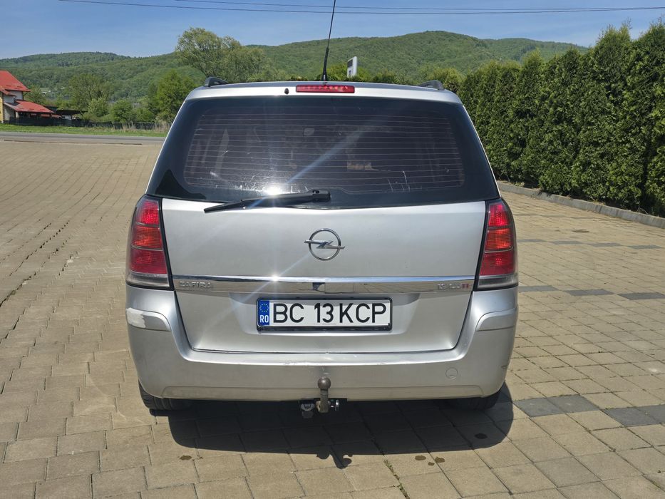 Vând Opel Zafira B 7 locuri