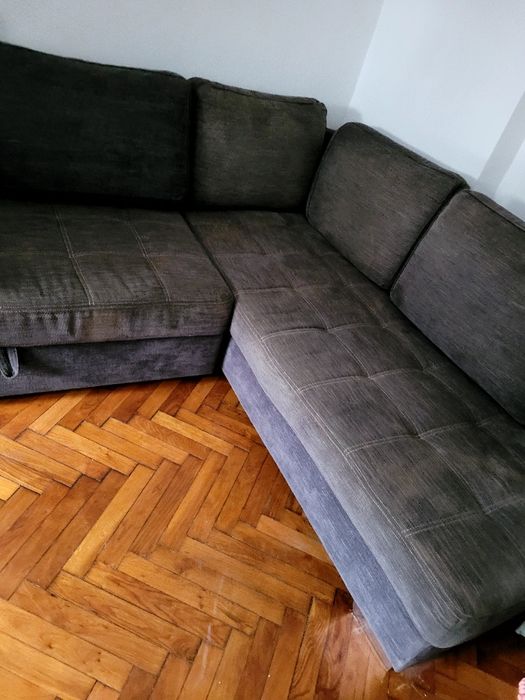 Vand colțar în stare buna!