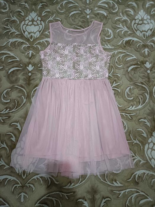 Vând rochie eleganta