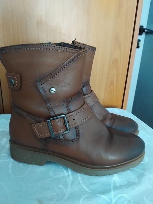 Ghete pentru femei marime 38