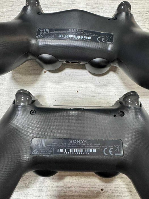 PlayStation 4 Slim 500GB  + 2 джойстика + FIFA 19