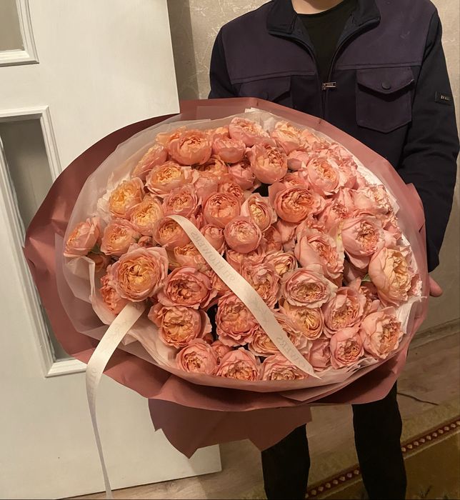 Продам 2 букет цветов