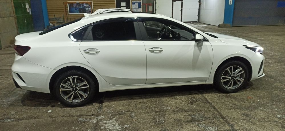 Продам Киа к3 2024 года