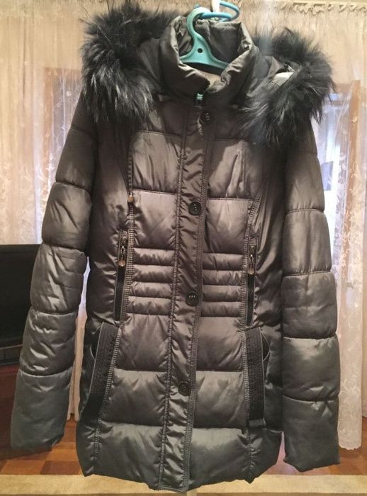 Продается женская куртка теплая