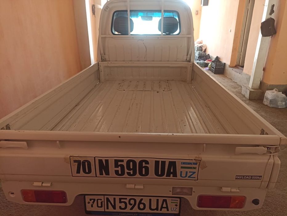 Labo moshina sotiladi.Yili yangi