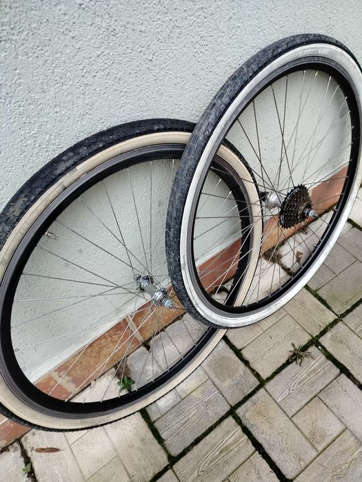 Set roți pe 28 complet