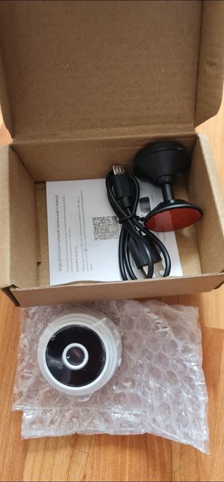 Camera supraveghere cu aplicatie