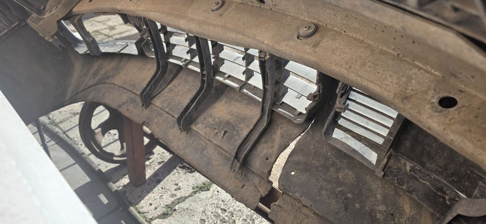 Бампер передний от ауди а6с5 дорест