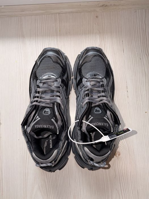 Balenciaga Runner Сив Grunge style