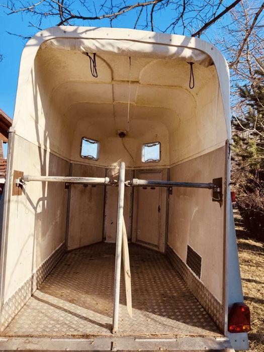 Remorca pentru animale Meyer cu doua locuri