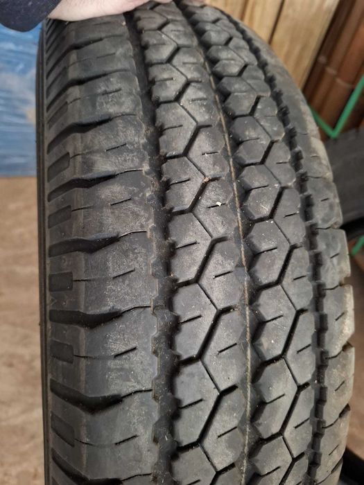 Anvelope 205/75/16C - vara DOT 2022