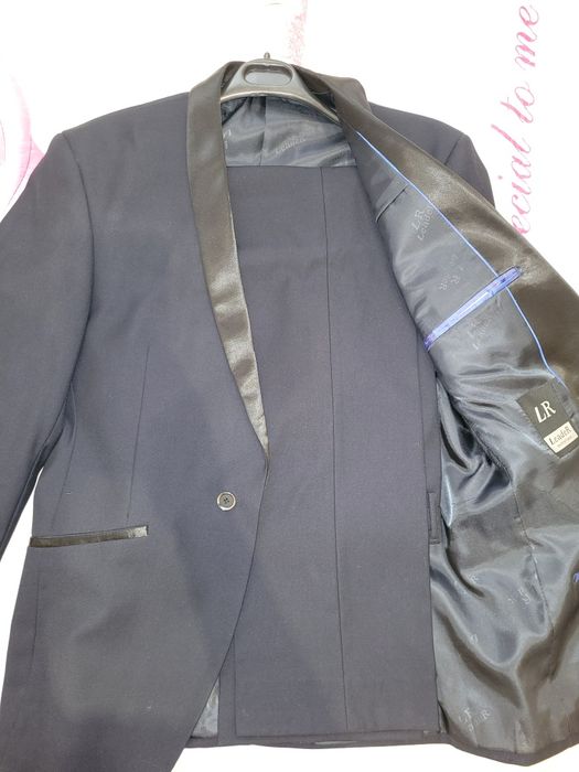 Продам костюм мужской