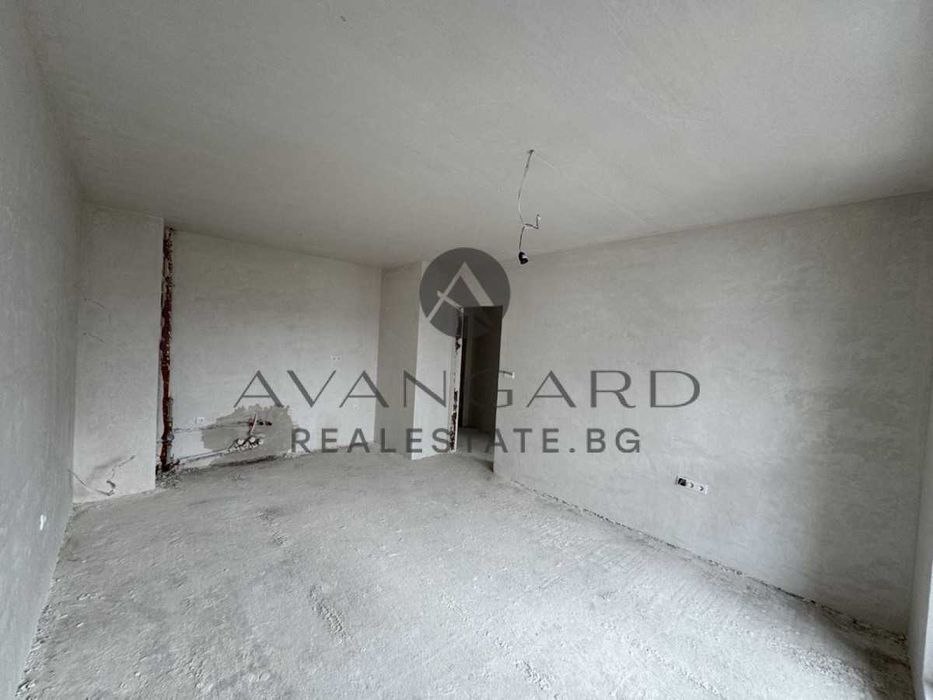 Продава се Двустаен апартамент в Пловдив, Остромила - 60 кв.м за 919 €/кв.м - Снимка #1