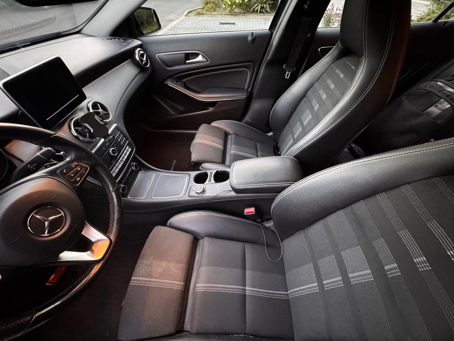 Vand Mercedes GLA 200d 4MATIC aut