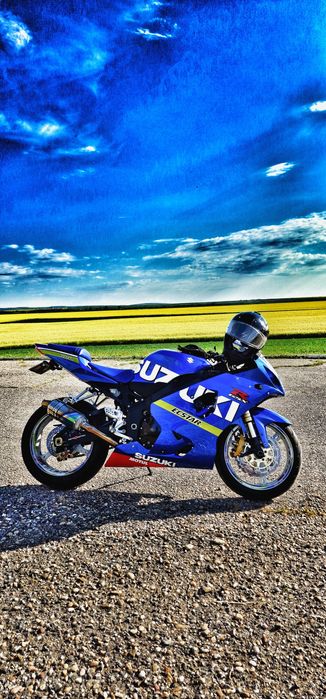 Vând Suzuki GSX-R 600 K5 ( model aniversare)