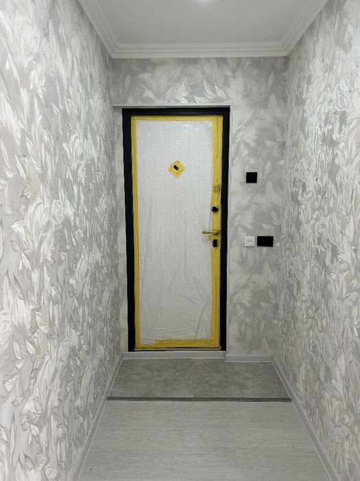 Продается 2 комнатная квартира в 8 микрорайоне