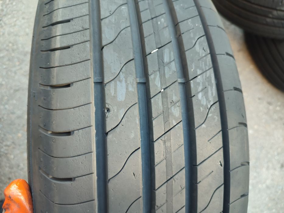 215/60/17" 4бр Good year efficient grip suv,dot4621,7mm