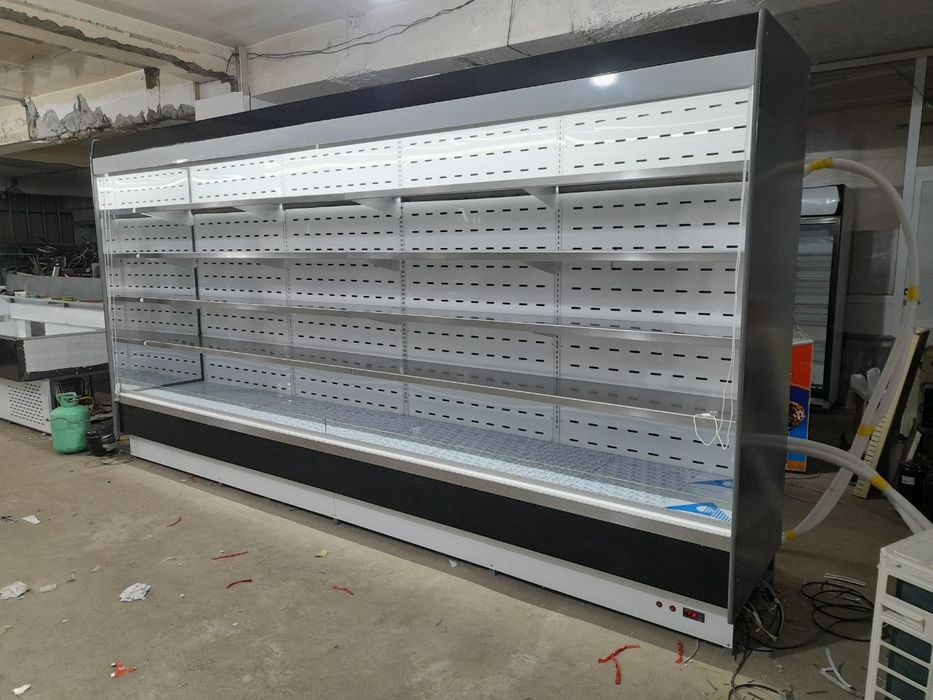 Холодильник и витрина