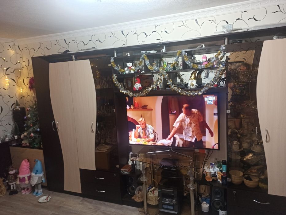 Продам стенку в хорошем состоянии