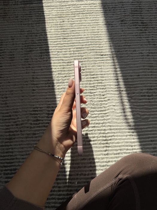 iPhone 15 Plus Roz