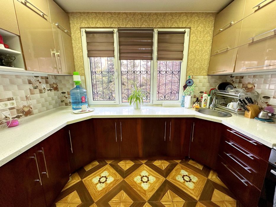 Метро Шахристан, Банковский дом 3/2/9 84м2 ипотеки нет