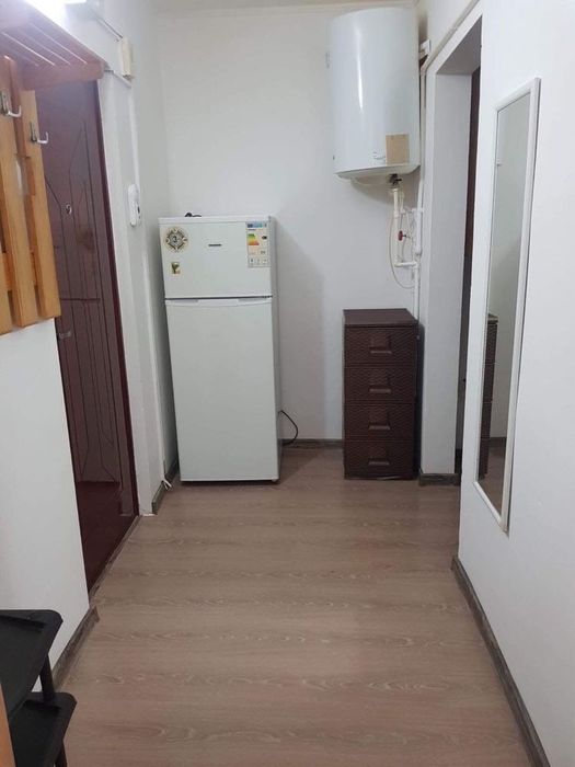 Închiriez apartament1 camera  Viziru1 Pistruiatu