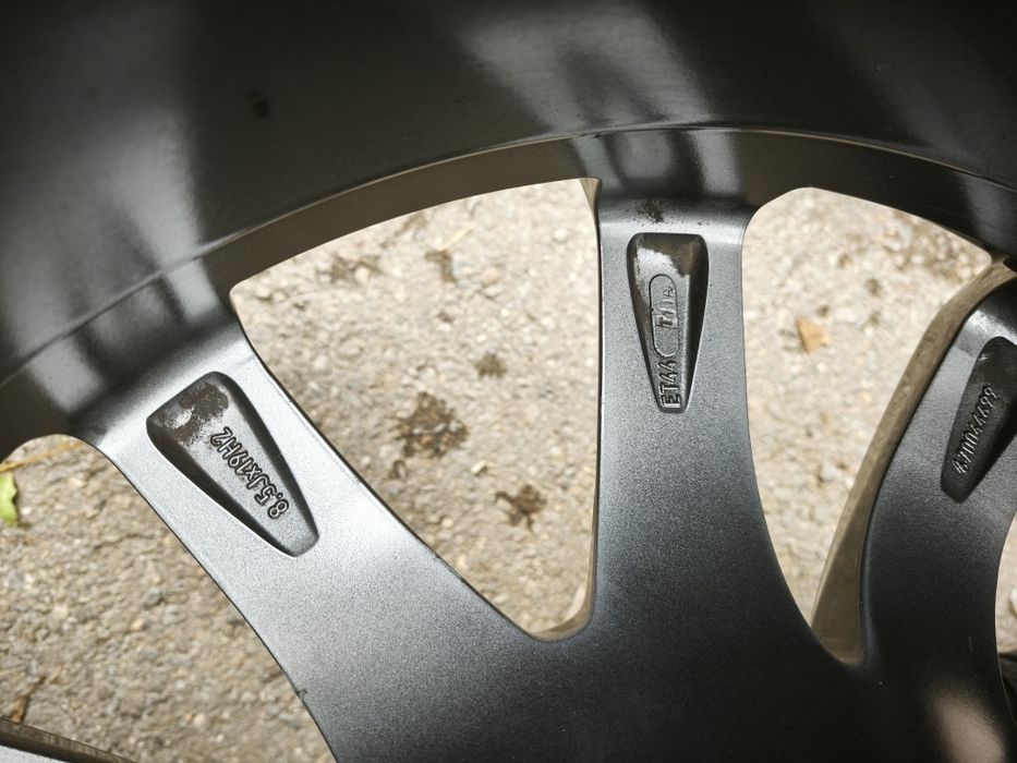 19" оригинални алуминиеви джанти за Mazerati Levante.