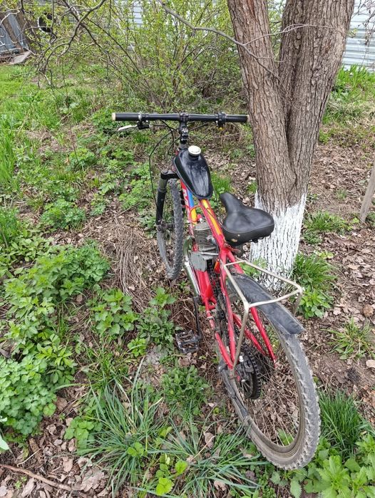 Продам велосипед с бензиновым мотором