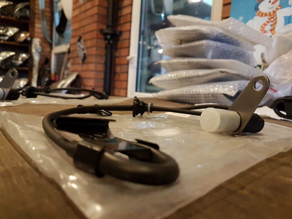 Задний Датчик ABS Lexus Rx300