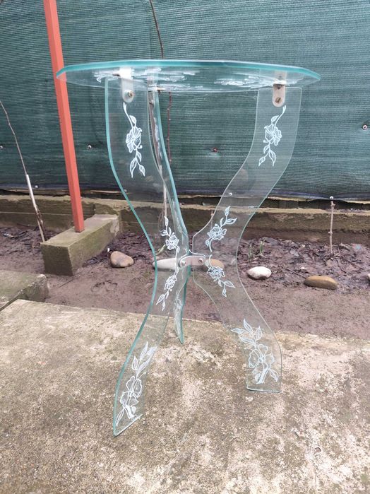 Masa sticla anii 1990