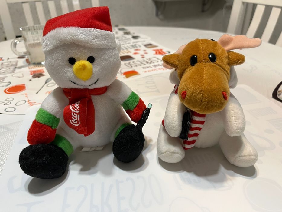 Колекционерски плюшени играчки  на Кока Кола.