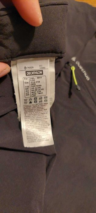 Pantaloni drumeție Forclaz 500 Quechua Decathlon ca NOU- marime 2XL