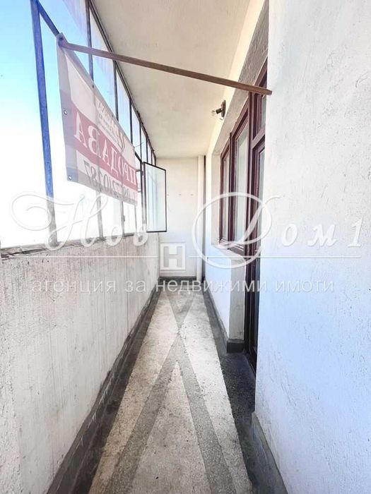 Продава се Четиристаен апартамент в Варна, Нептун - 110 кв.м за 2082 €/кв.м - Снимка #9