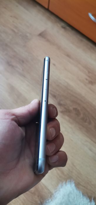 Vând Iphone 6s memorie 32gb