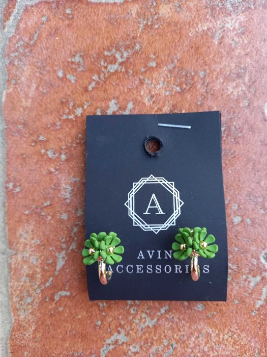 Дамски нови обеци