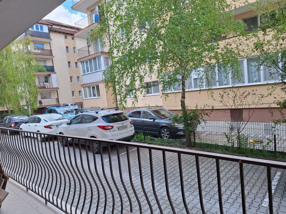 Pf închiriez ap 2 camere decomandate Florești