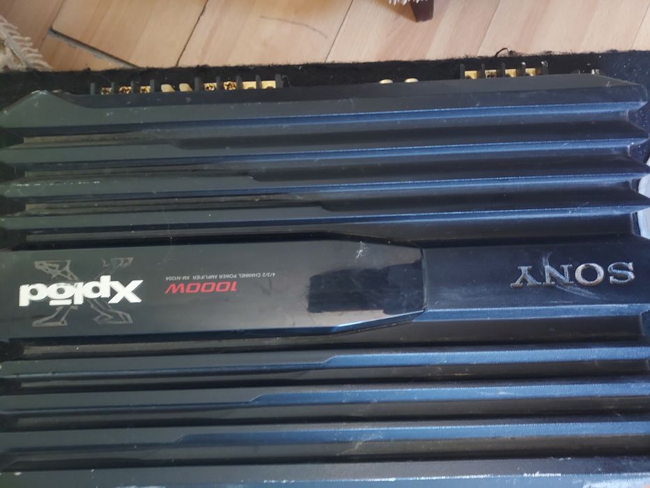 Subwoofer cu stație