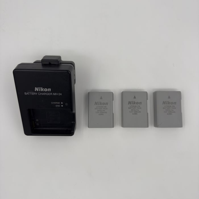 Kit complet NIKON D5300 rosu - 18368 cadre