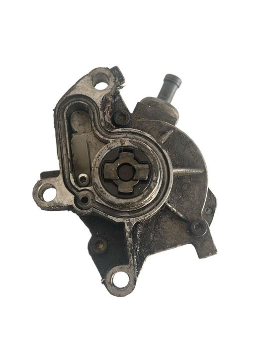 Pompa De Vacuum Volkswagen Golf Iv 1J1 1997 - 2007 1.9 Tdi Agr, Alh, Audi A3 8L1 1996 - 2006 1.9 Tdi Agr, Alh 038145101A