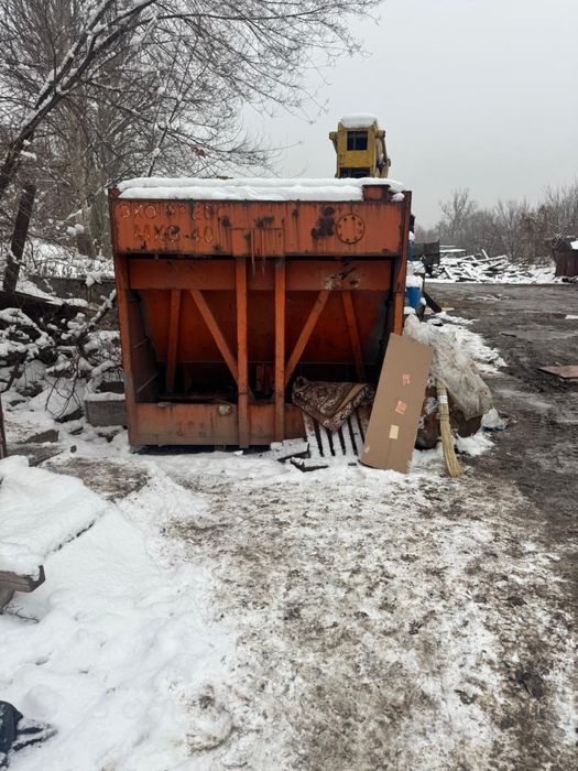 Контейнер с дверями