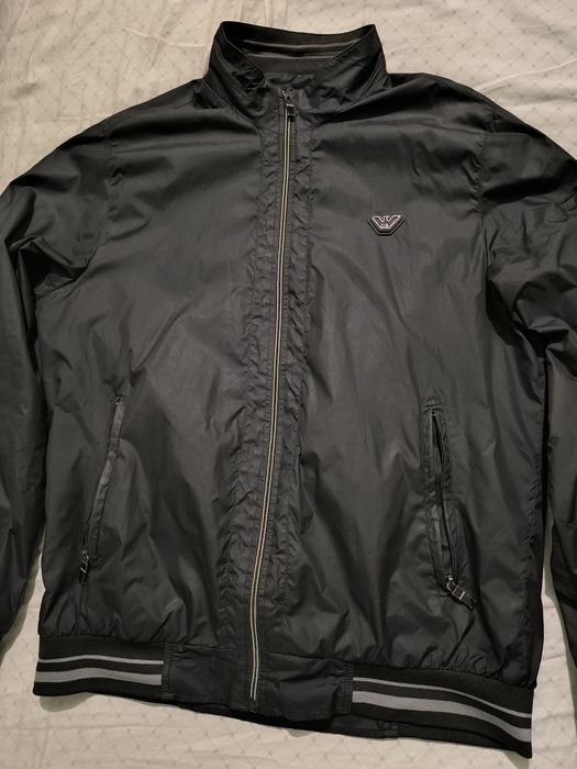 Продаю  ветровку