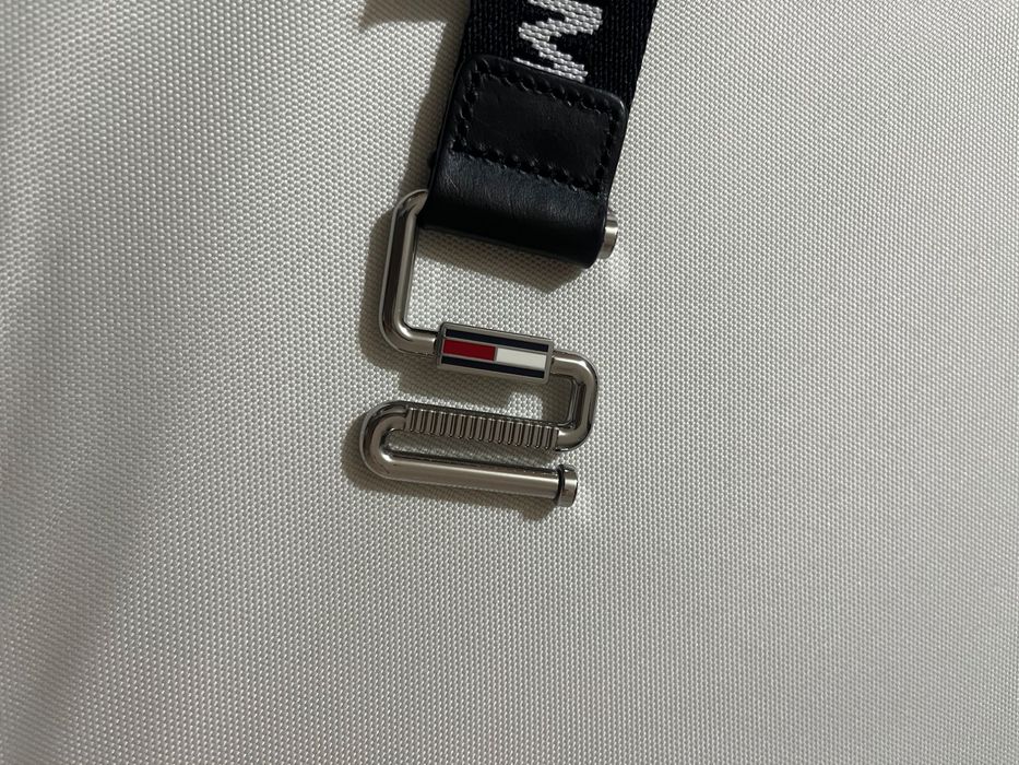 НОВ колан Tommy jeans