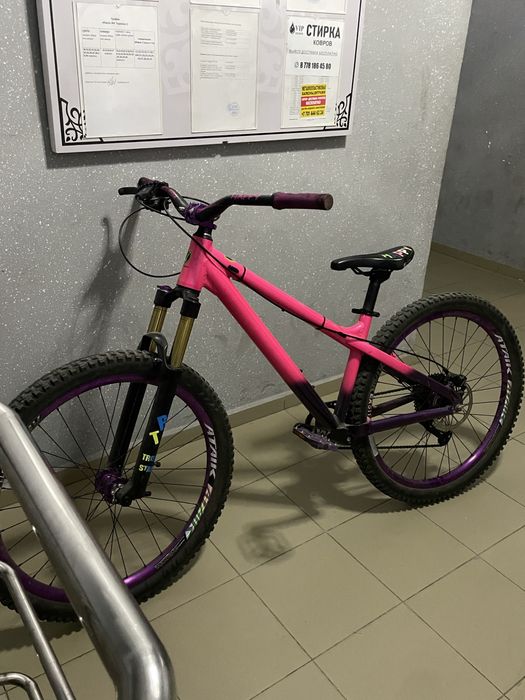 продам или обмен  велик трон стар