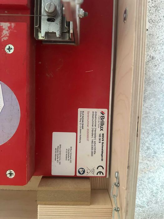 Mашина за рязана на стиропор Брилукс