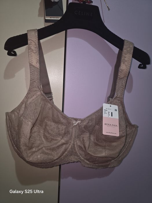 Сутиен Triumph и ROSA FAIA