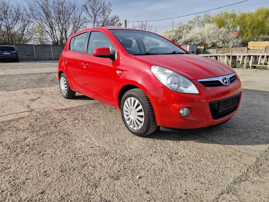 HYUNDAI i20 2009 — imagine 3